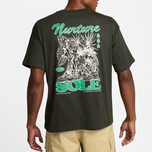 NWT Nike Sportswear Max90 T-Shirt Men’s XL Olive Green